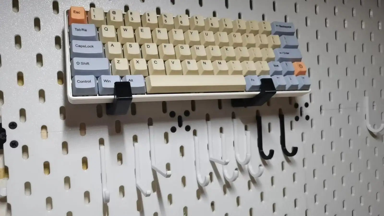 Accessories Kit For Pegboard - CoffeeGamerStore