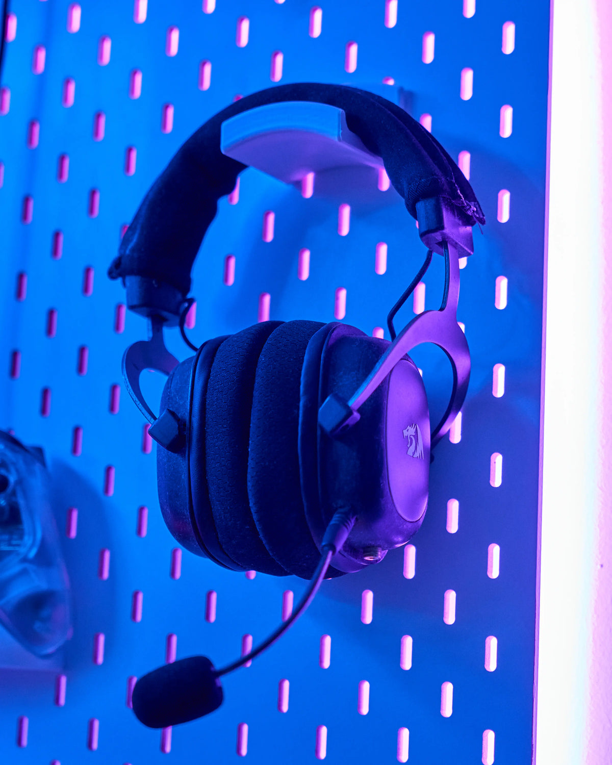 Pegboard Holders Set — Headset, Controller & Keyboard Mounts