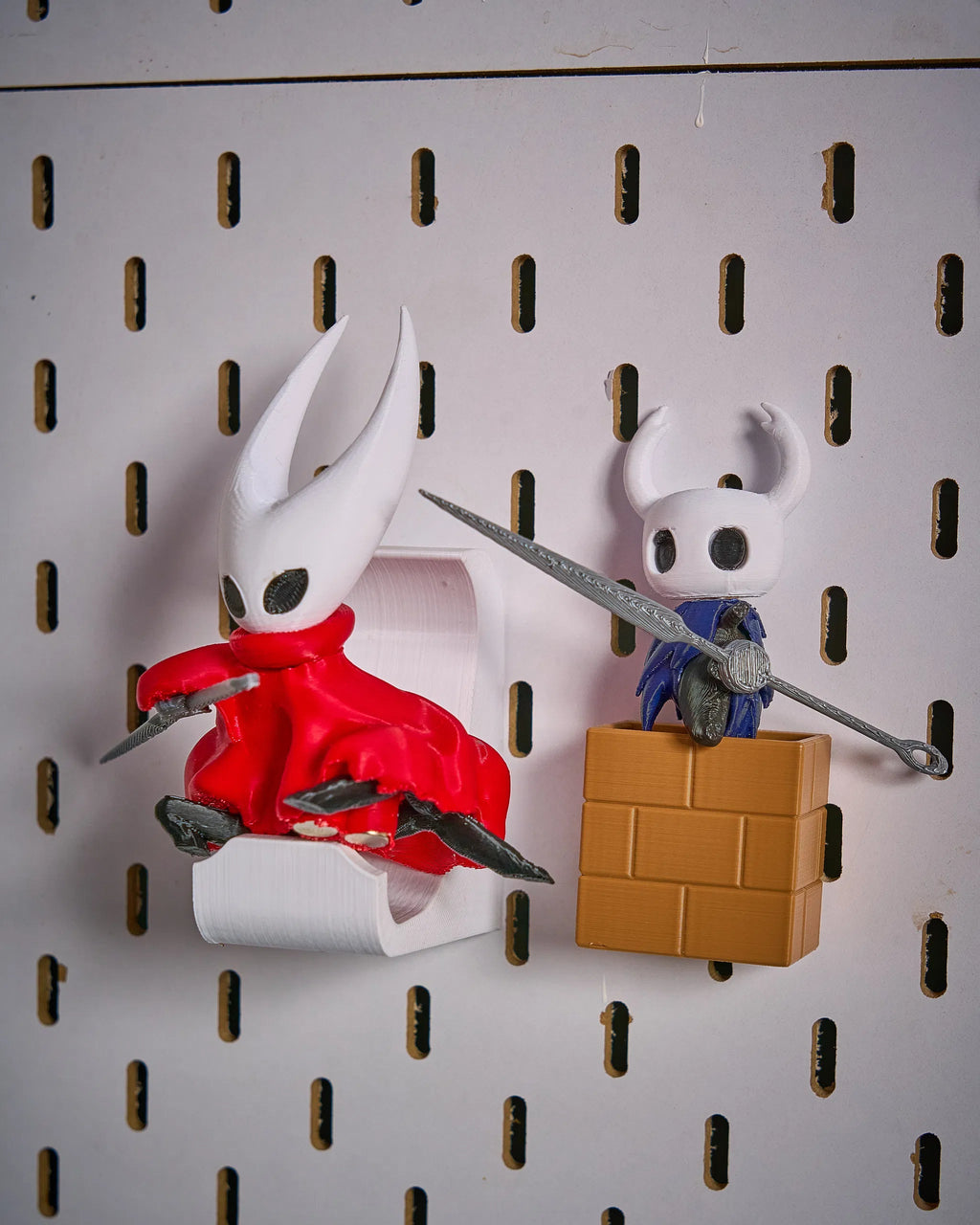 Knight & Hornet Magnet figures - CoffeeGamerStore