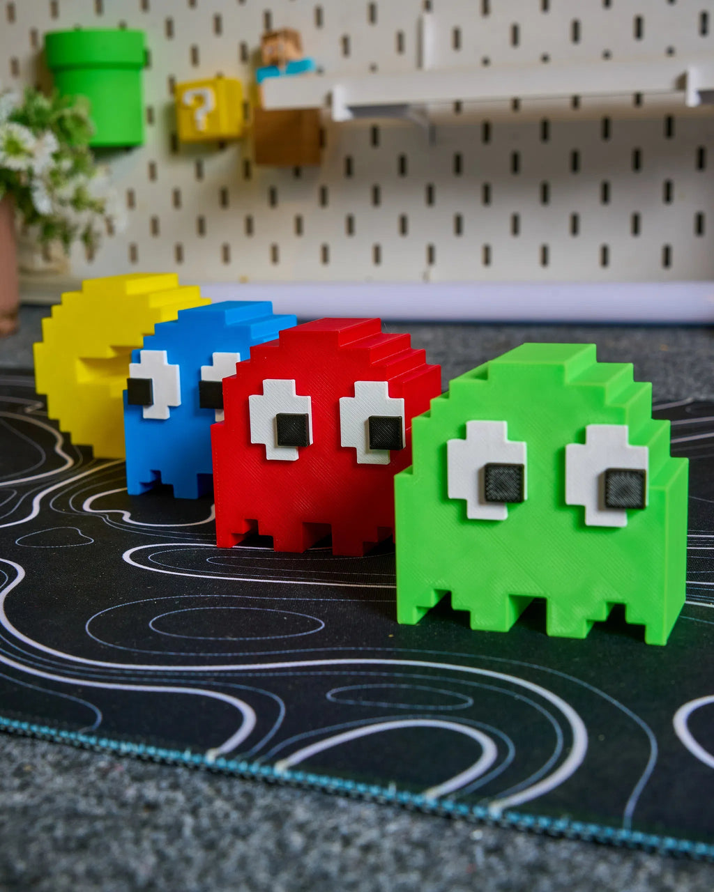 Pac Man and ghosts - CoffeeGamerStore